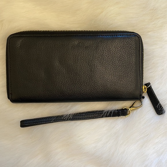kenneth cole leather wristlet - Picture 4 of 5